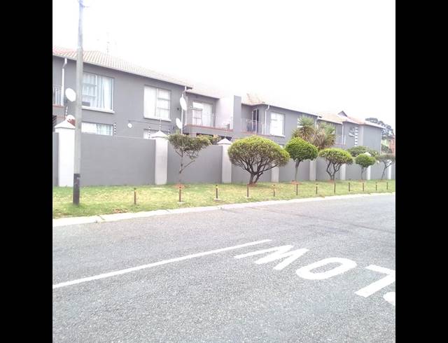 2 BEDROOM TOWNHOUSE FOR SALE IN RISANA